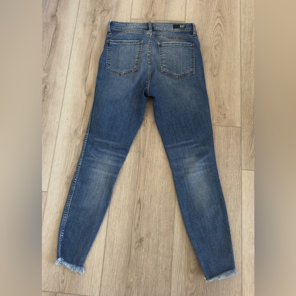 Kut from the Kloth Women's Classic Blue Skinny Jeans 👖 - Picture 9 of 11